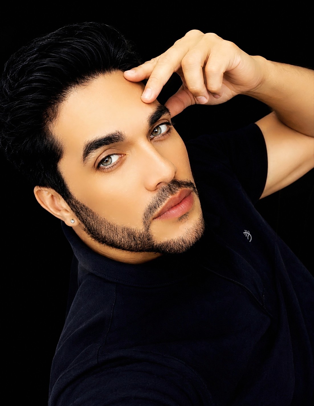German Romero — hairstylist e maquiador